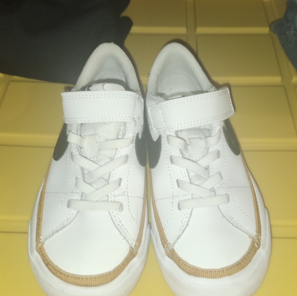 Kids White and Tan Nike Sneakers